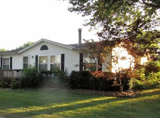 926 W Walnut St, Canton, IL 61520