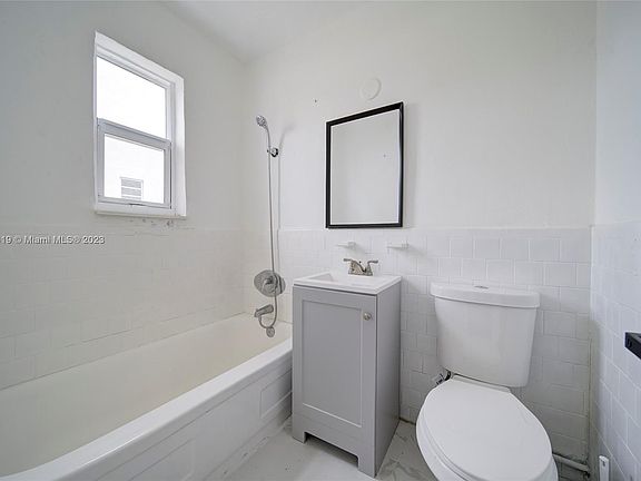 4th image of 1745 NW 1st Pl #1