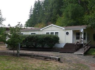 12 Fuss Rd, Raymond, WA 98577