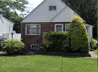 14 Jefferson Ave, Hasbrouck Heights, NJ 07604