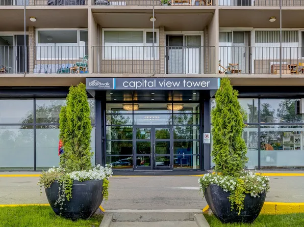 Capital View Tower, 10711 Saskatchewan Dr NW, Edmonton, AB T6E 4S4