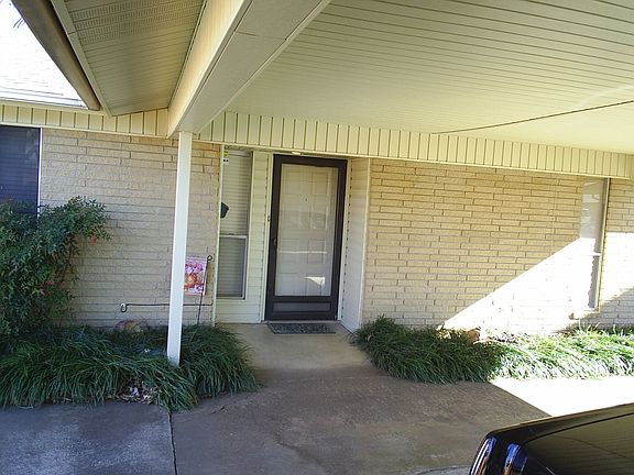 Carport & covered entry