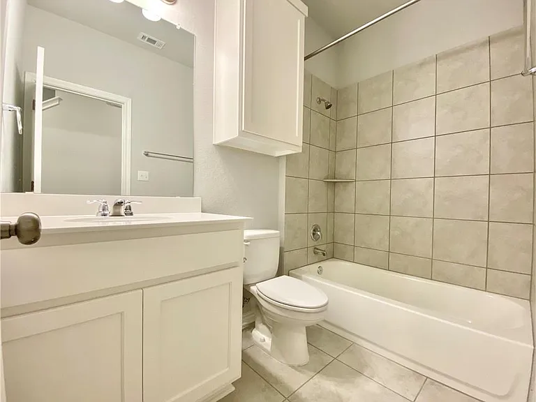 1701 Yaupon Grove Ln — Photo 7