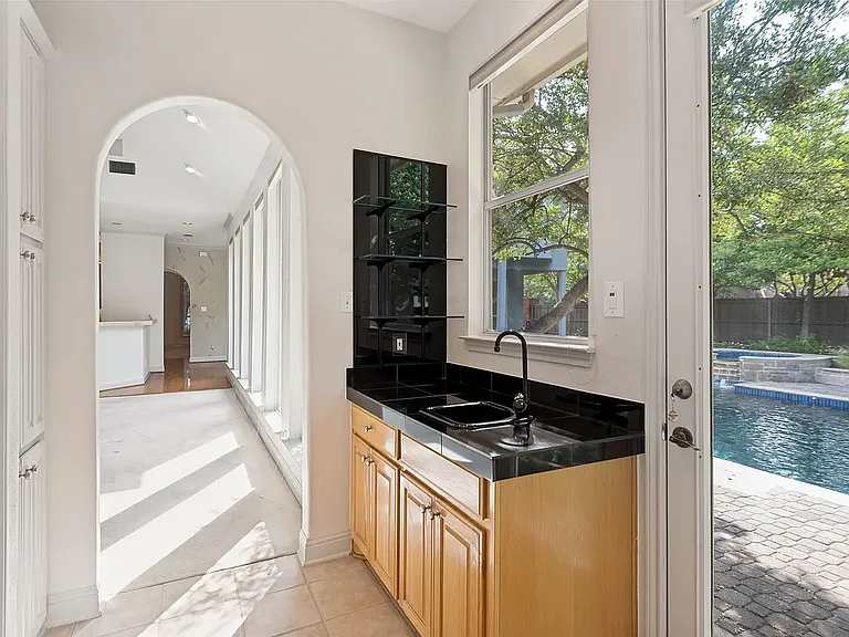4115 Edith Ct — Photo 7