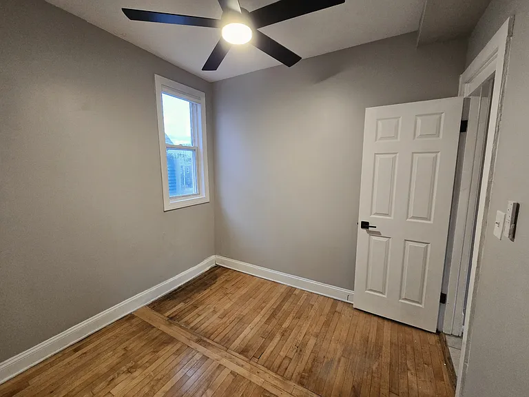 2056 N Keystone Ave #2 — Photo 11