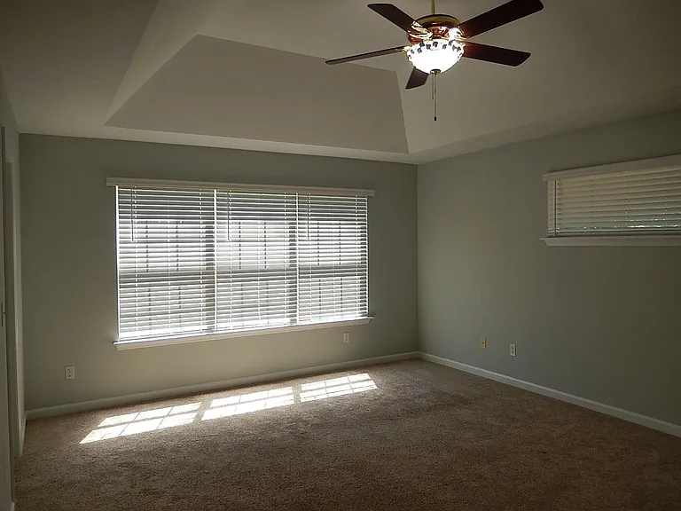 1858 Vineland Ln — Photo 20