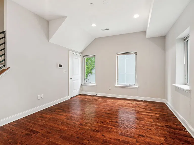 2228 Summer St #3 — Photo 6