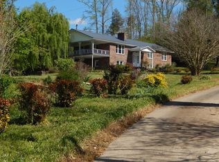 1088 Big Opossum Rd, Linden, TN 37096