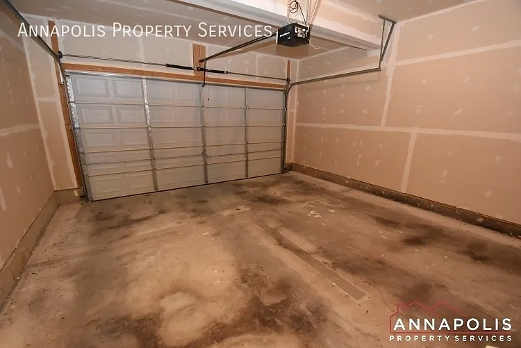 402 Saint Martins Choice Ln — Photo 35