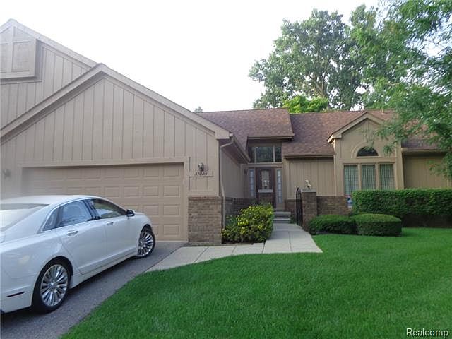 1st image of 37804 N Laurel Park Dr #29