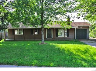 1801 Pebble Brook Dr, O'Fallon, MO 63366