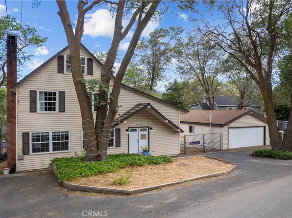 29289 Lake View Dr, Cedar Glen, CA 92321