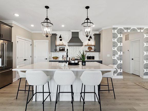 Striking quartz island