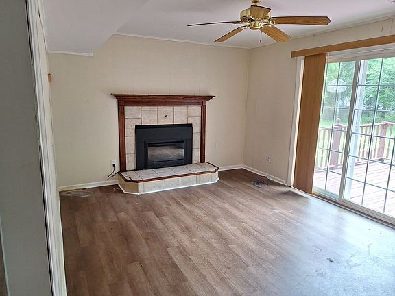4th image of 109 Phoenix Cir