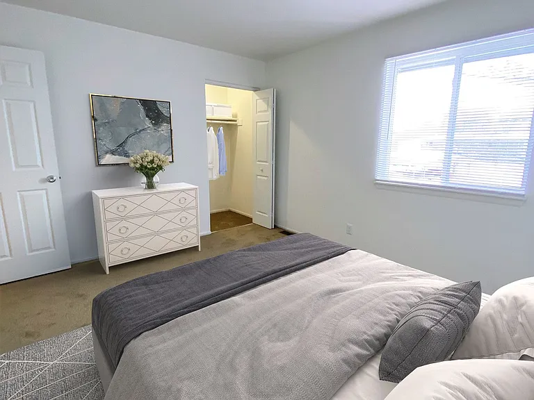 Villages on Madison Apartments — Photo 8