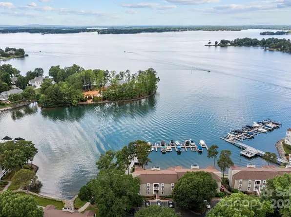 20367 Harborgate Ct Unit 301, Cornelius, NC 28031