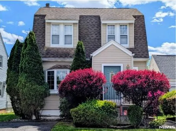 121 Highland Pl, Ridgefield Park, NJ 07660
