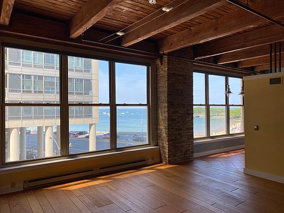 3rd image of 540 N Lake Shore Dr APT 423
