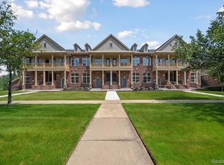 431 Village Dr #188, Walled Lake, MI