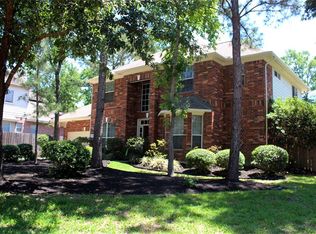 55 N Goldenvine Cir, Spring, TX 77382