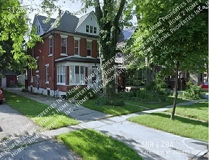 Attention Students - 6 Bedrooms! — Photo 3