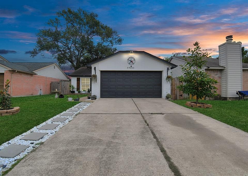 1st image of 19311 Cypress River Dr