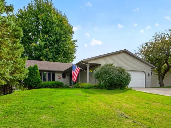 516 4th Ave NE, Byron, MN 55920