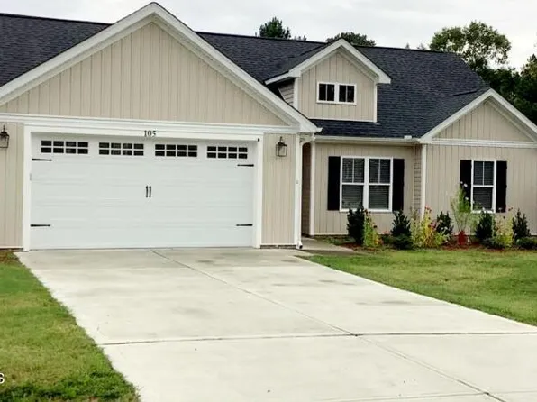 105 Averly Ct, Stem, NC 27581