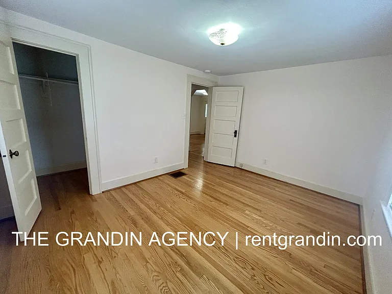 7649 Keaton Dr — Photo 8