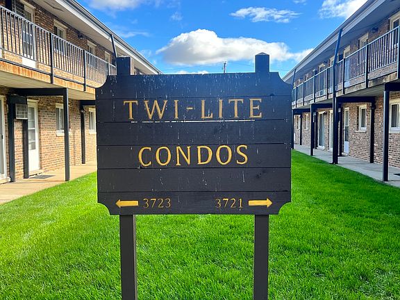 2nd image of 3723 Ruby St #210-N
