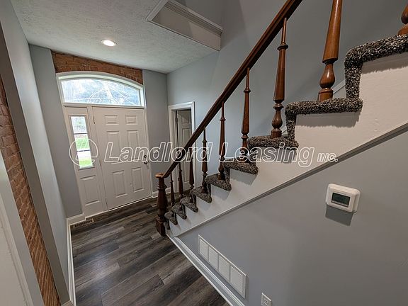 2nd image of 9005 Murray Ridge Rd
