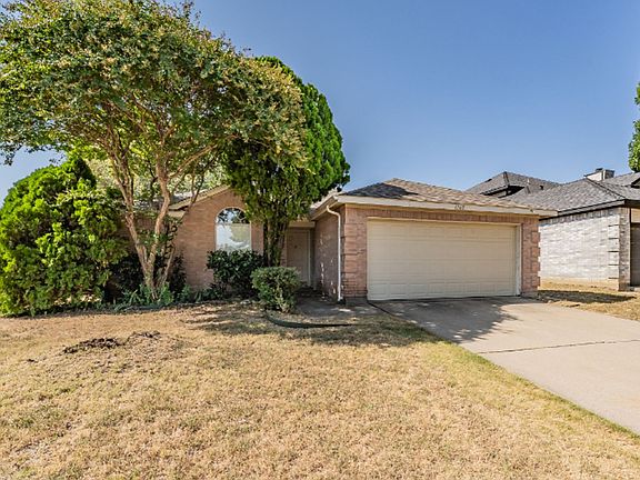 2nd image of 1740 Cedar Tree Dr