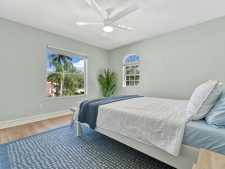 25600 Springtide Ct — Photo 32