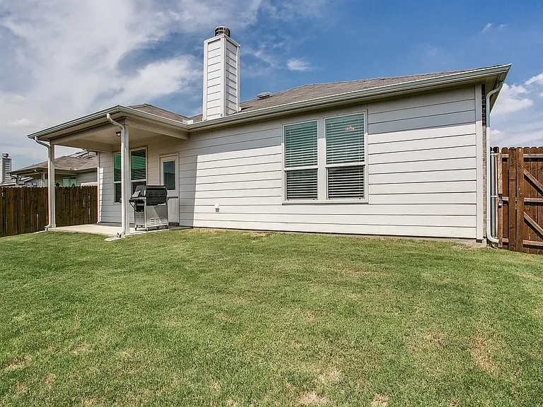 7757 Berrenda Dr — Photo 7