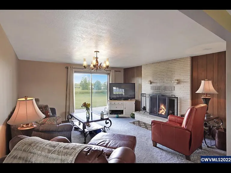 1040-1 N Fir Villa Rd — Photo 24