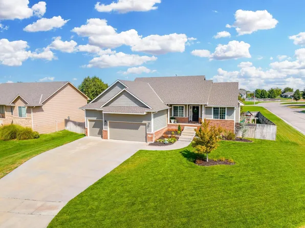 4110 N Rutgers Cir, Maize, KS 67101