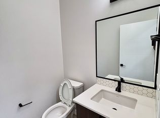 134 Legacy Glen Ct SE #2, Calgary, AB T2X5J1