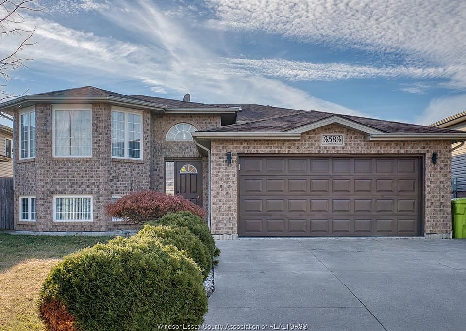 1st image of 3583 Caribou Cres