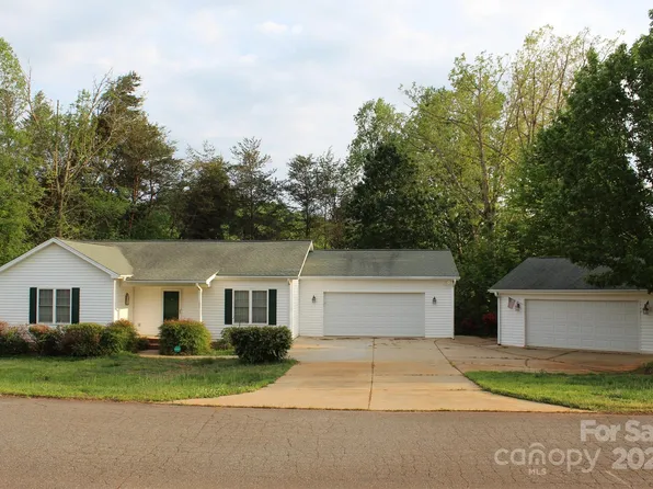 108 Carolina Paradise Rd, Rutherfordton, NC 28139