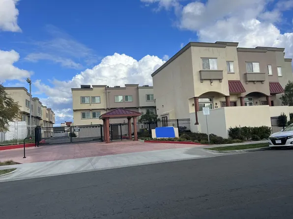 (undisclosed Address), Compton, CA 90220