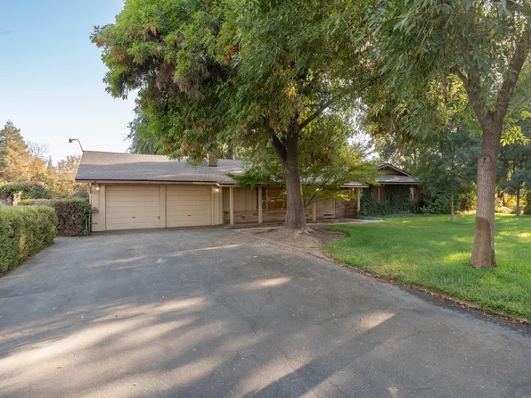 1375 Pioneer Avenue, Porterville, CA 93257