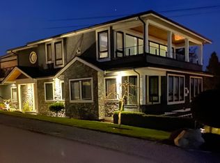 932 Ash St, White Rock, BC
