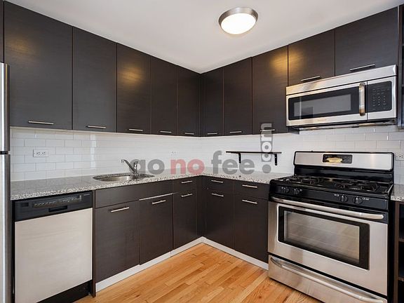 4th image of 401 W 25th St APT 16D
