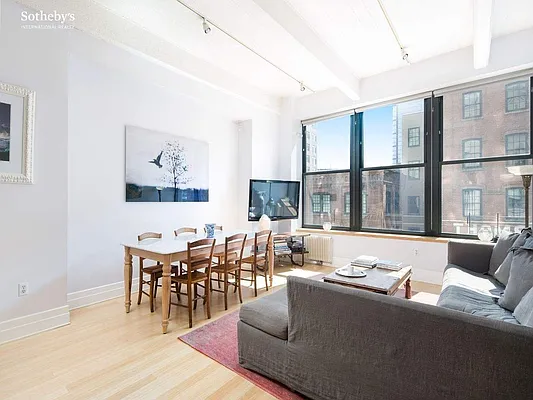Sold by Sotheby's International Realty | media 1
