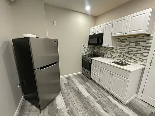 205 Endicott St #1 Photo 1