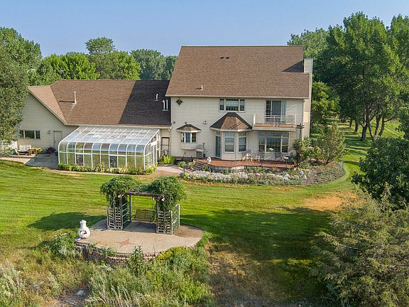 3rd image of 1707 Larson Rd