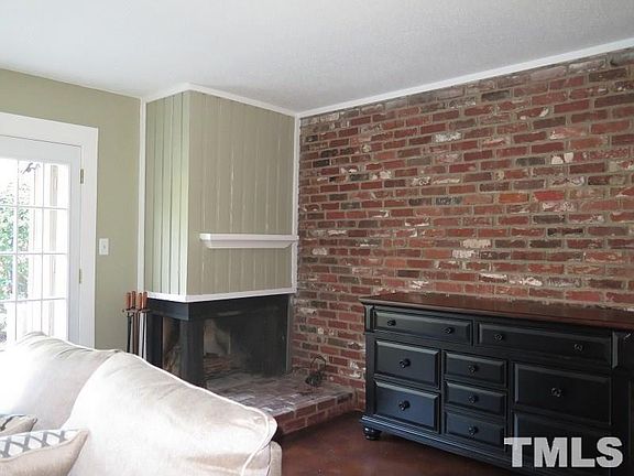 4th image of 307 Oak Tree Dr #307