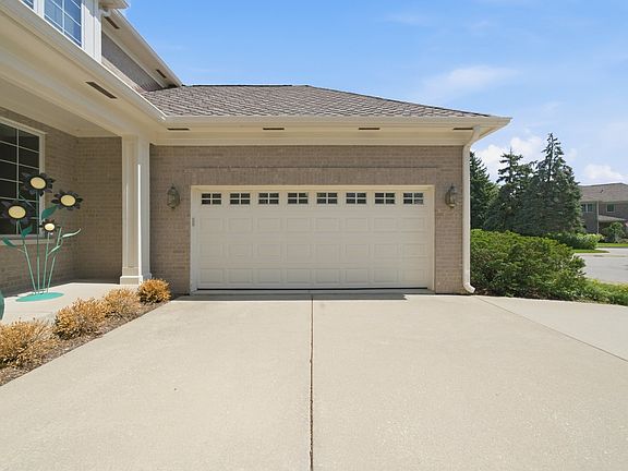 5th image of 2004 Claridge Ct