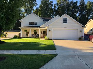 2112 Valley Forge St NW, Grand Rapids, MI 49504