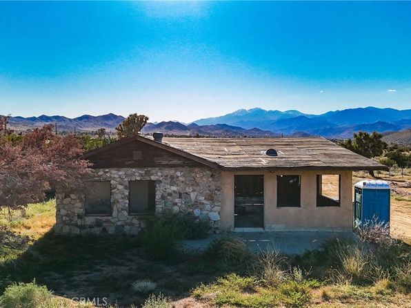 8626 La Contenta Rd, Yucca Valley, CA 92284